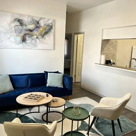 Affordable Stay Near Proctors A2
